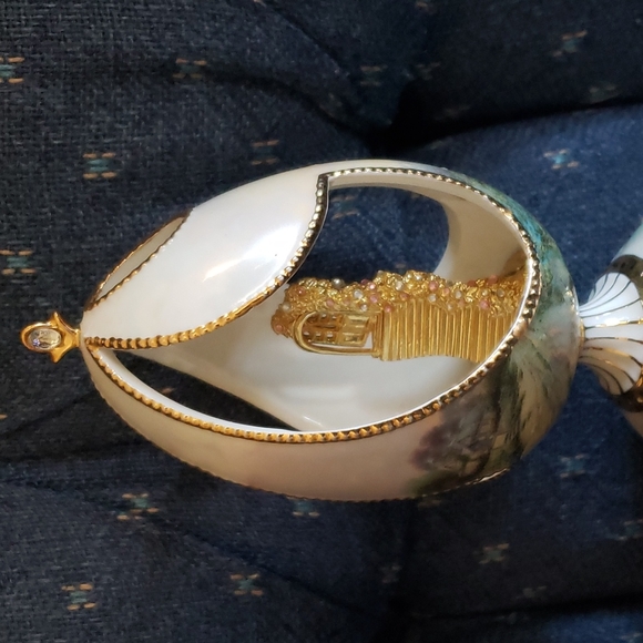 Thomas Kinkade Musical Blessings Of Hope Egg - Picture 2 of 8